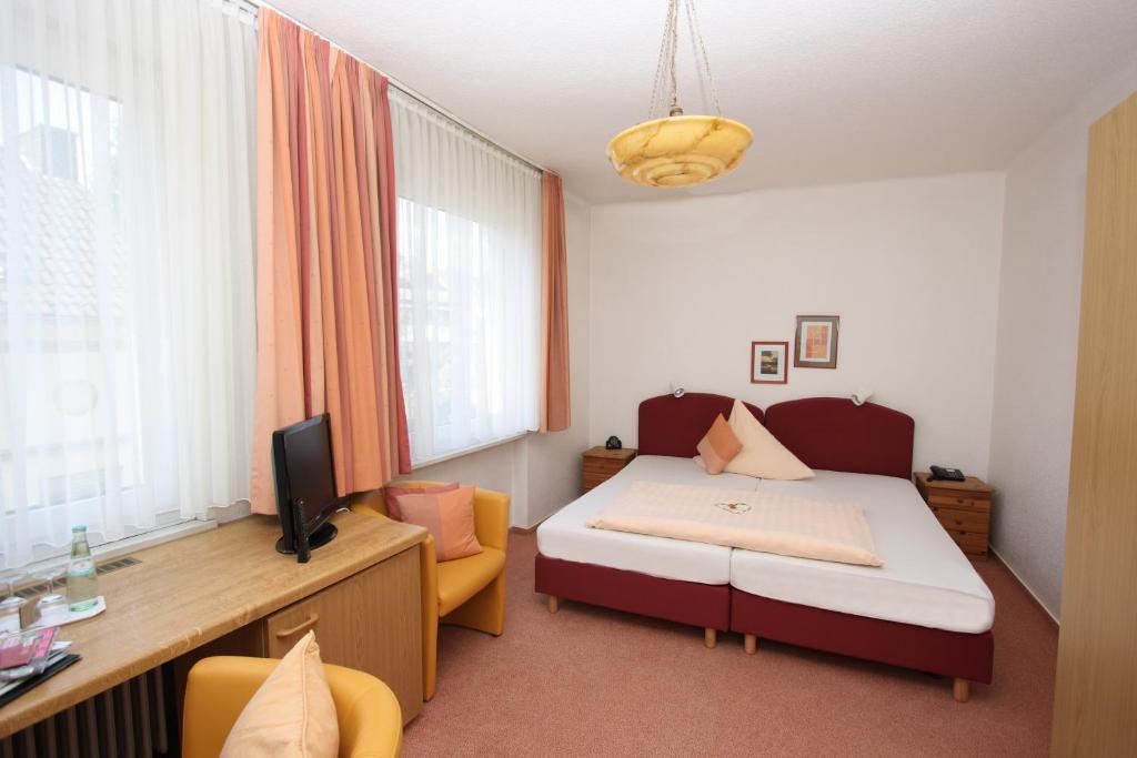 Hotel Garni Haus Hindenburg Königswinter Zimmer foto